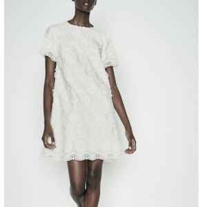 Elegant White Lace Dress